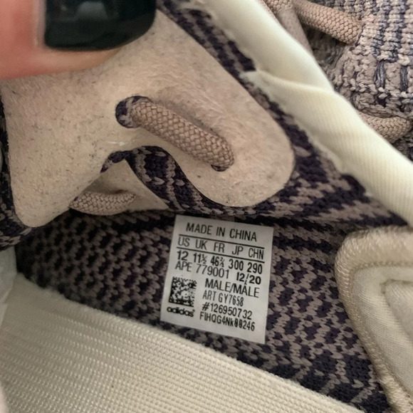 Yeezy boost 350 v2 ash pearl gy7658 men’s size 12 main image 9